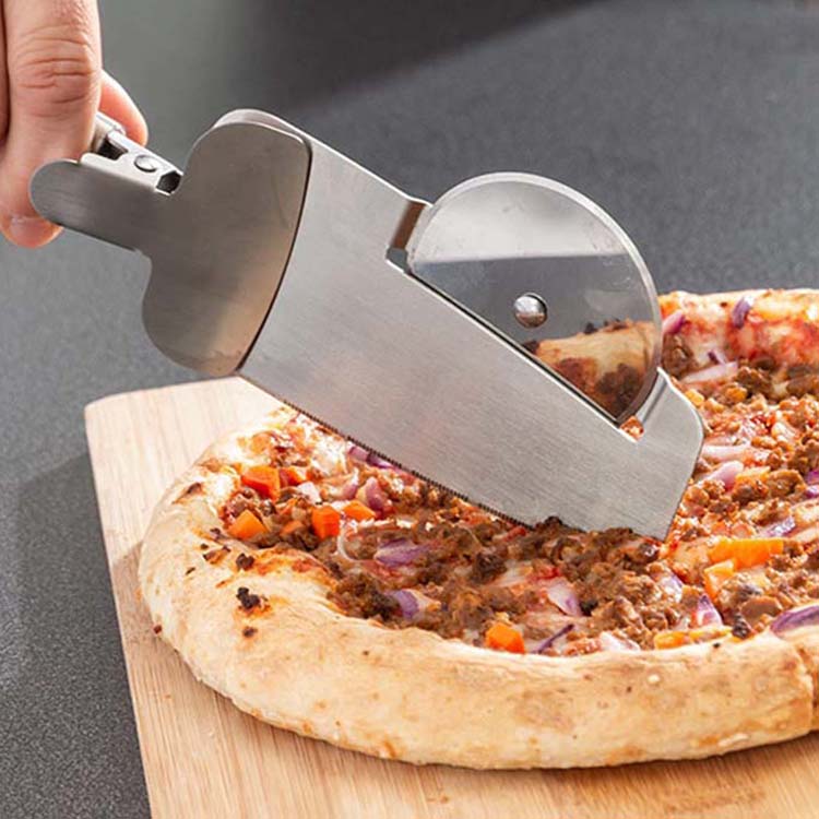 Couteau à pizza et spatule en métal et bois