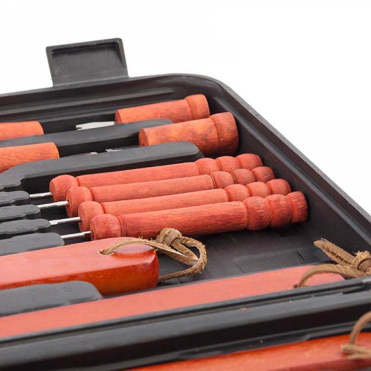 Mallette pour barbecues 18 pc