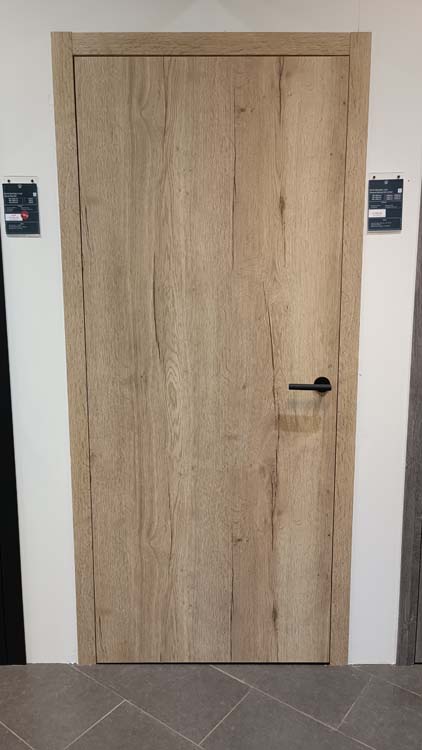 Bloc-porte fini invis.flat âme tubulaire 63cm realw oak 201.5cm droite