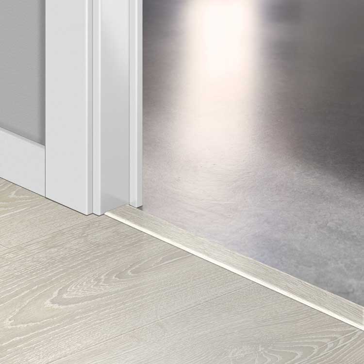 Profilé Incizo Quick-Step 13x48x2150mm Chêne classique patiné clair