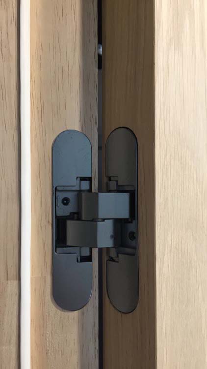 Verfblokdeur compleet 68cm zwart+blokkader in rubberwood 15cm links