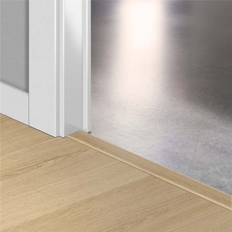 Profilé Incizo Quick-Step Beige Ramageux 8 x 45 x 2000 mm