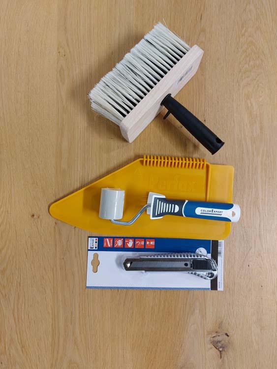 Kit de démarrage pour papier peint avec brosse à blocs