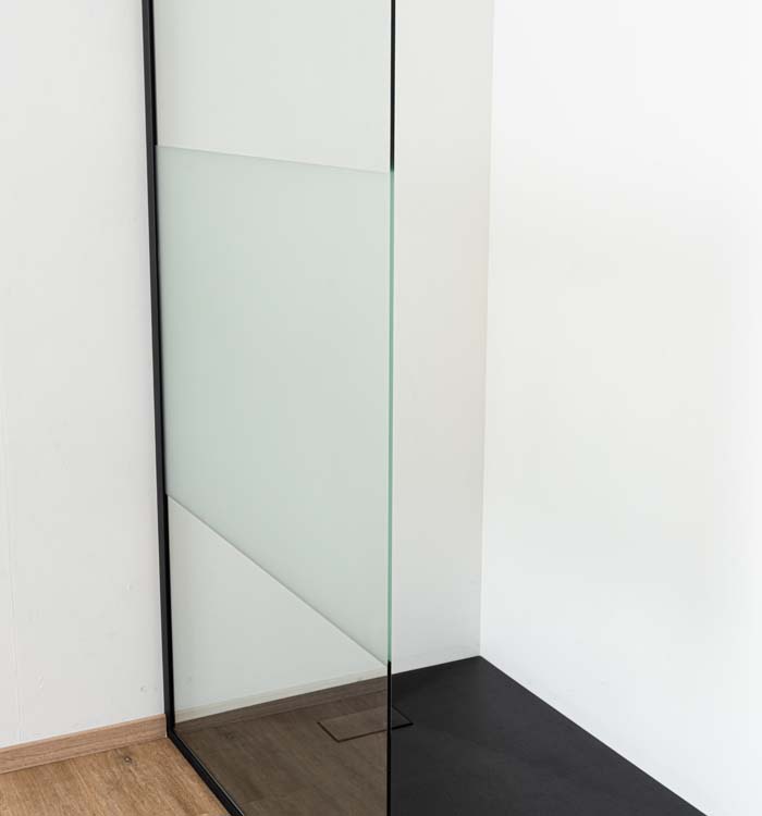 Inloopdouche Anais 157 x 200 cm verzuurd glas - zwart