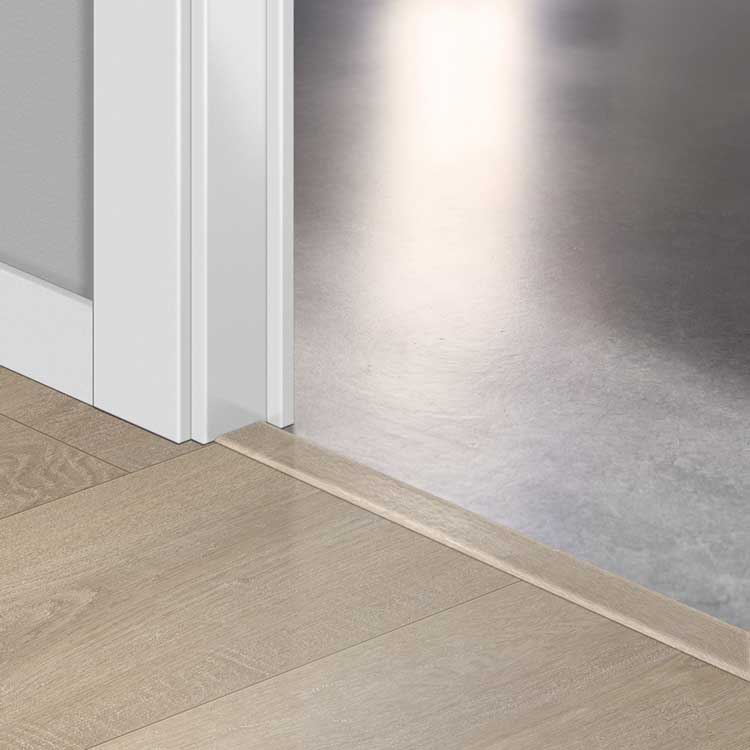 Profilé Incizo Quick-Step - Chêne velours beige 8 x 45 x 2000 mm