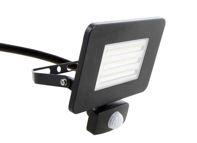 Projecteur LED noir 30W 2250 lumen avec détecteur de mouvement