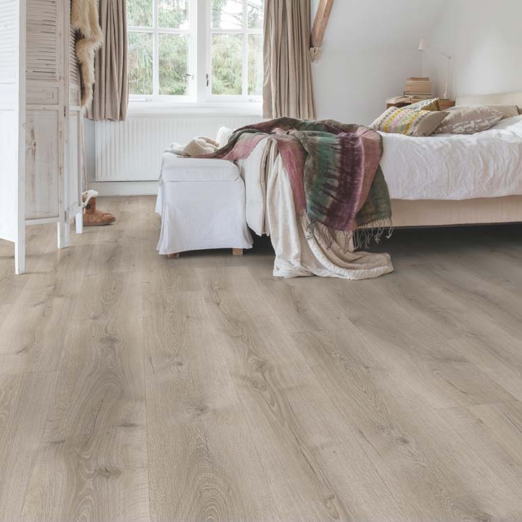 Sol stratifié Quick-step Majestic 9,5mm - Chêne Désert gris brossé