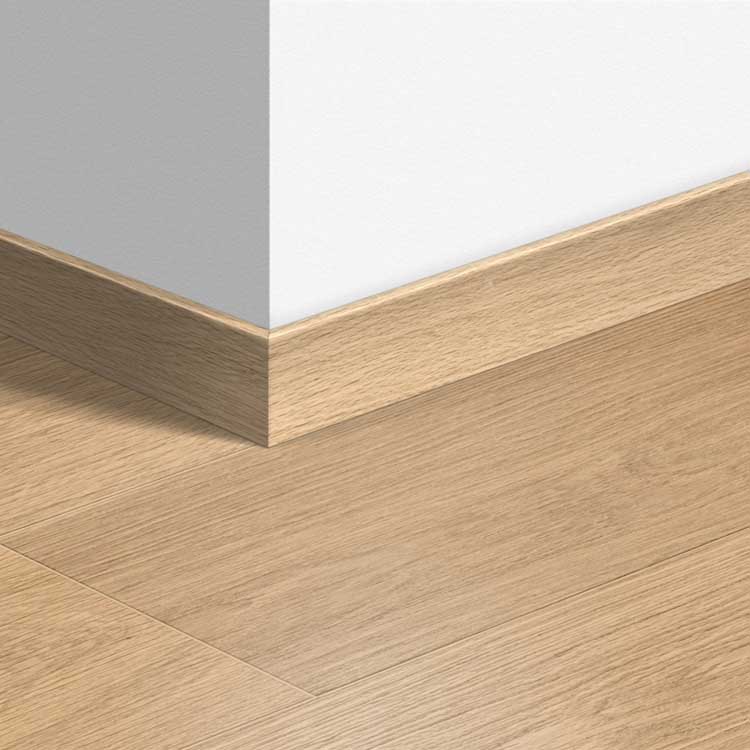 Plinthe standard Quick-Step 58 x 12 x 2400 mm Chêne verni blanc