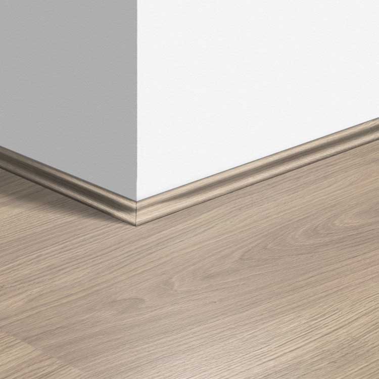 Moulure Quick-Step 17 x 17 x 2400 mm Chêne verni gris clair