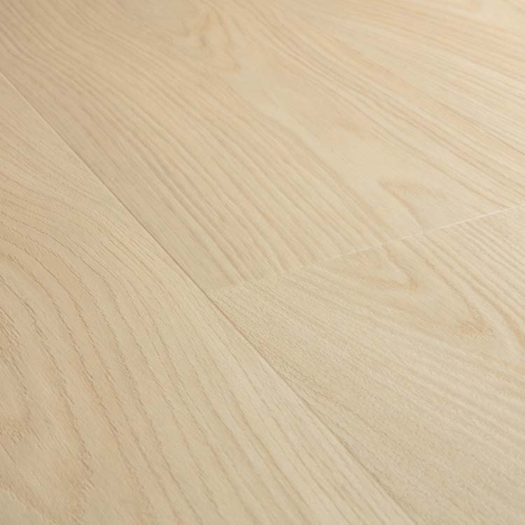 Vinyl Quick-step alpha vinyl small planks 4 plus 1mm karnemelk eik