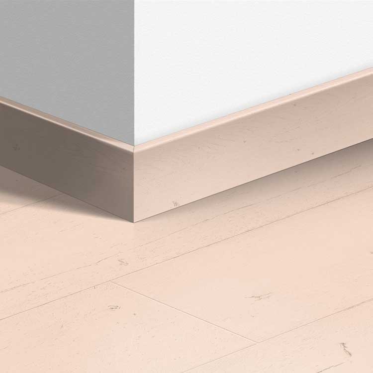 Plinthe parquet Quick-Step 14 x 77 x 2400 mm Chêne peint rose