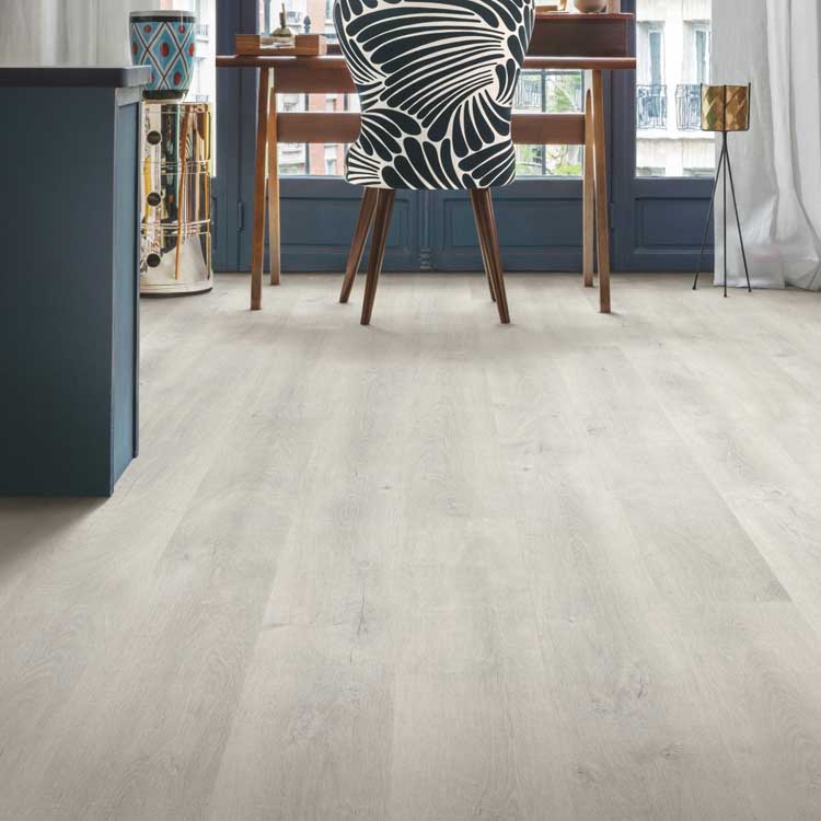 Sol stratifié Quick-step Eligna 8mm - Chêne Venise clair