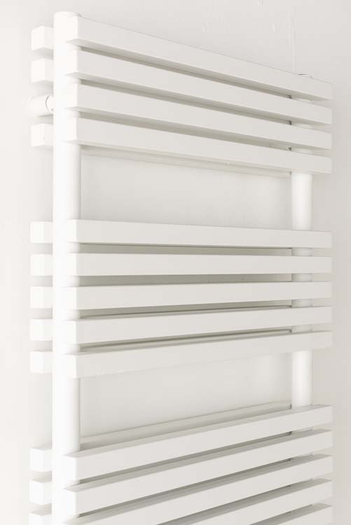 Handdoekradiator Dania dubbel 181,5x60cm wit 2286 Watt met wit verwarmingselement