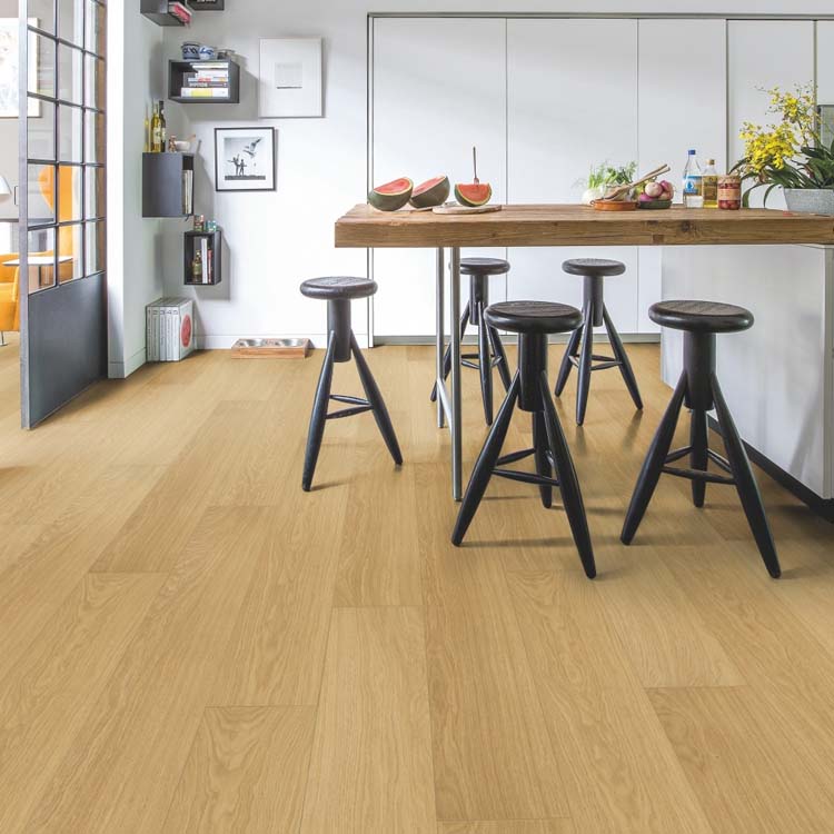 Sol stratifié Quick-step Impressive Ultra 12mm - Chêne verni naturel