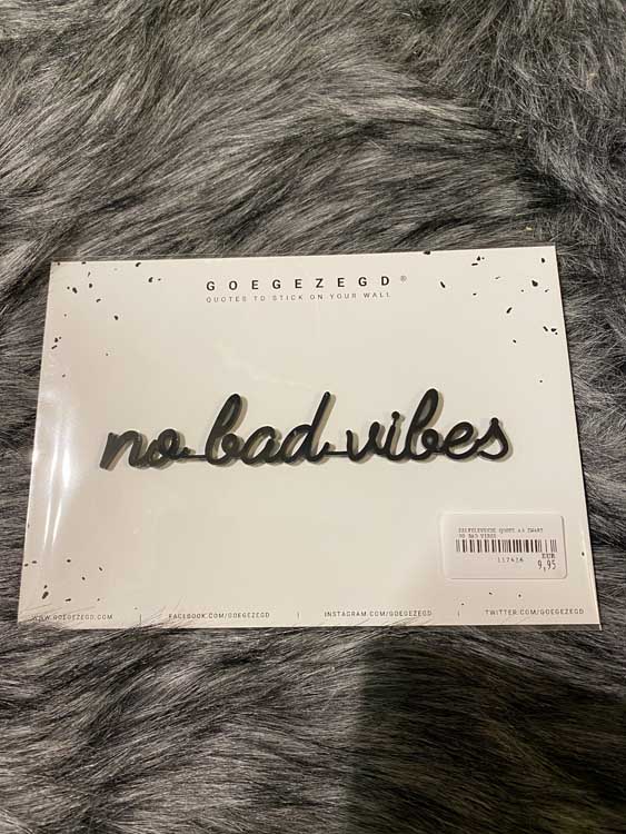 Quote autocollant noir  A5 "No bad vibes"