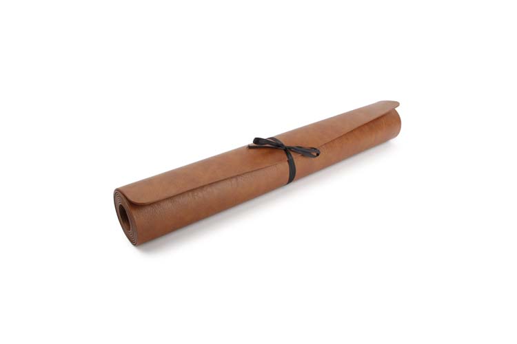 chemin de table Lay aspect cuir brun 135x50 cm