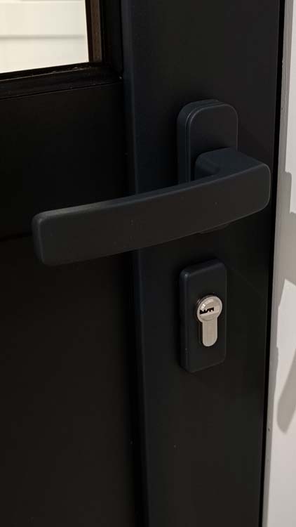 Porte extérieure alu Aveiro noire D sur mesure