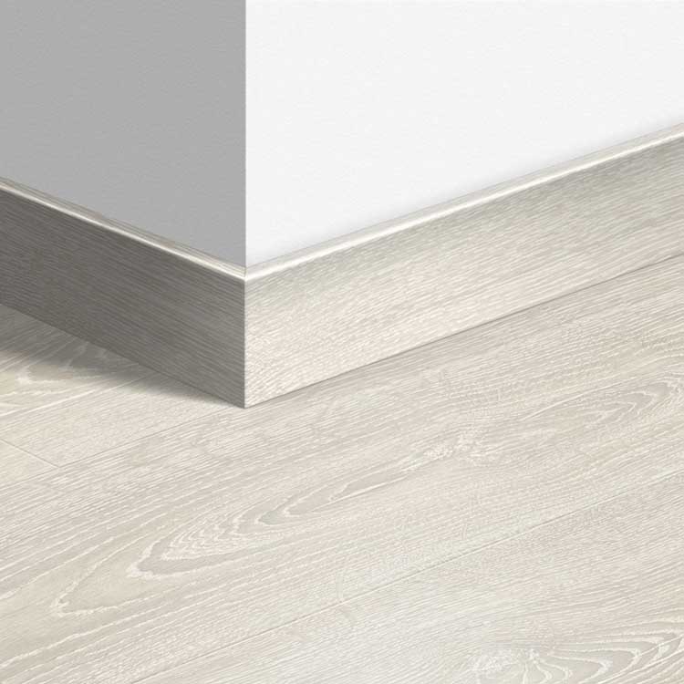 Plinthe parquet Quick-Step 14 x 77 x 2400mm Chêne classique patiné clr