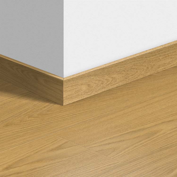 Standaardplint Quick-Step 58 x 12 x 2400 mm Geverniste naturelle eik