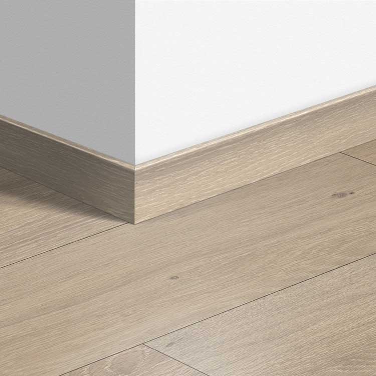 Plinthe standard Quick-Step 58 x 12 x 2400 mm Chêne moonlight clair