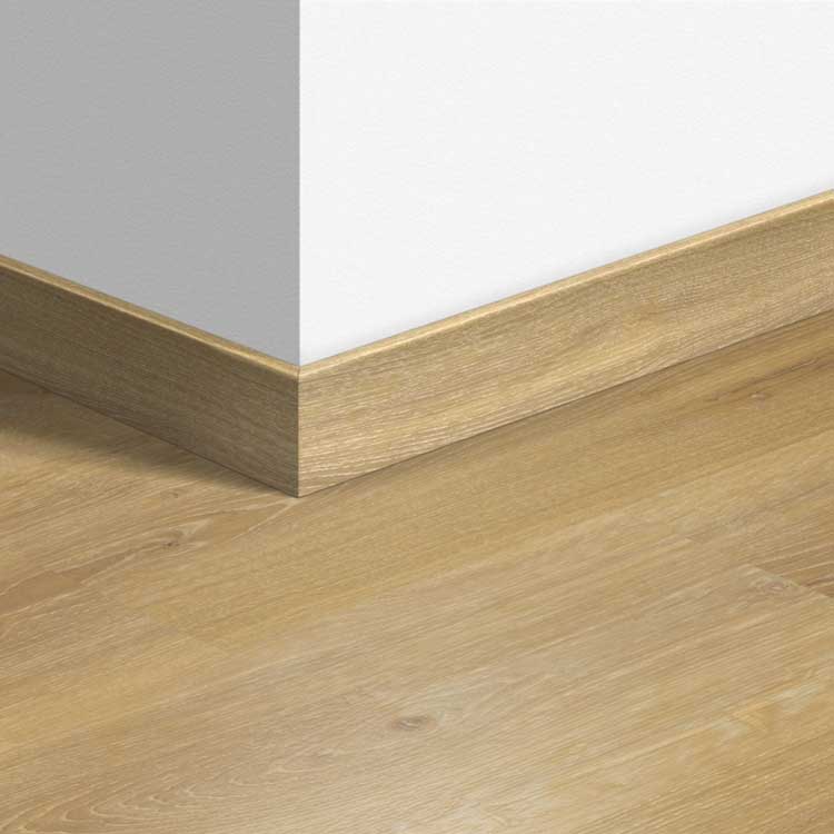 Standaardplint Quick-Step 58 x 12 x 2400 mm Eik natuur Tennessee