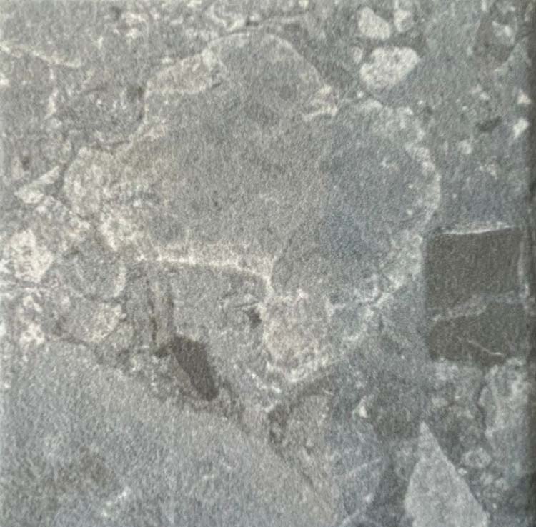 Faïence collée sur un filet Terrazzo gris 10 x 10 cm