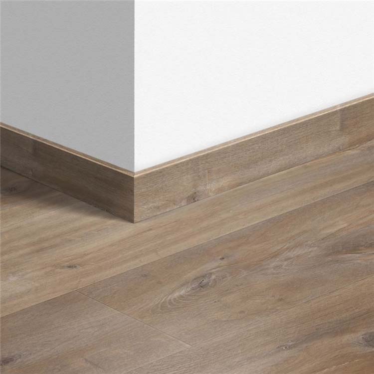 Standaardplint Quick-Step Canyon eik bruin 58 x 12 x 2400 mm