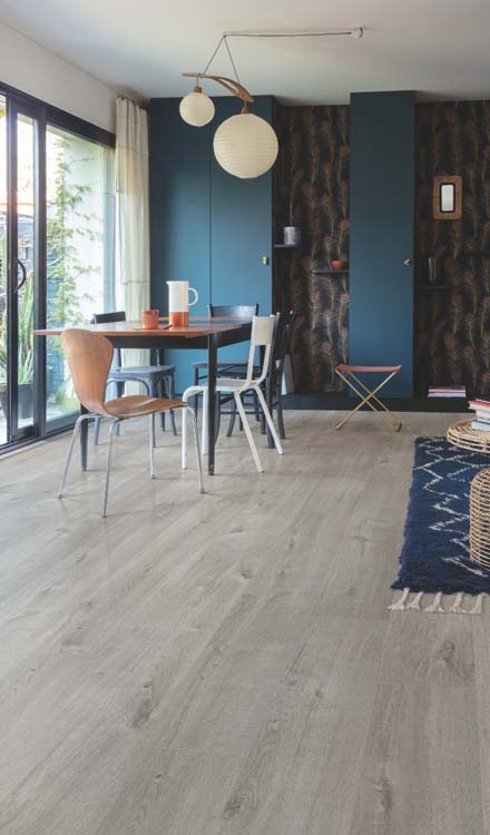 Vinyl Quick-step bloom medium planks 6mm katoen cosygrijze eik donkergrijs