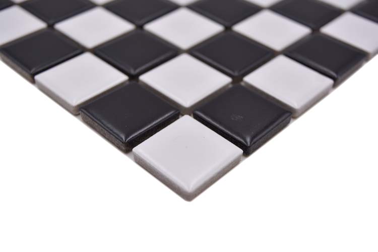 Mosaïque damier noire/blanche mat S32,6 x 30 cm