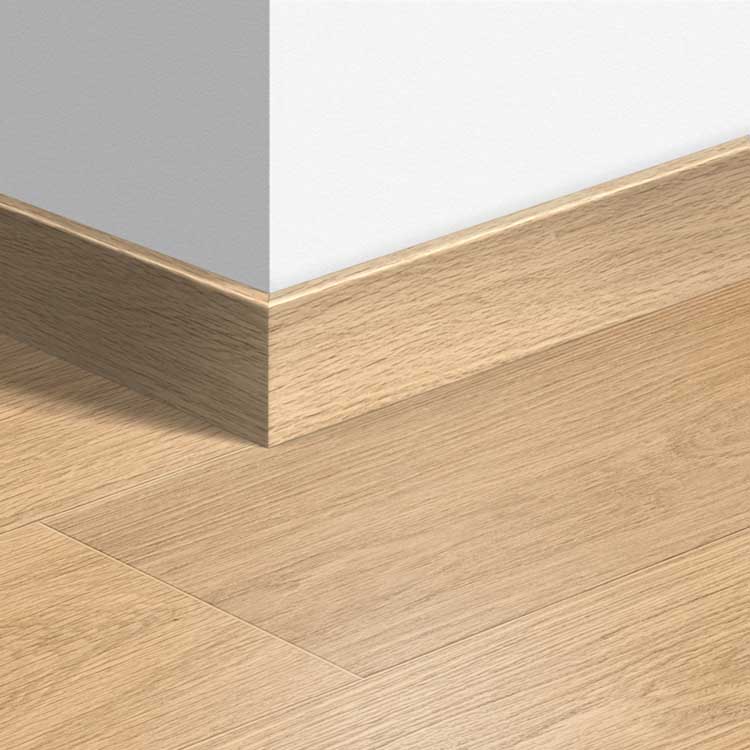 Plinthe parquet Quick-Step 14 x 77 x 2400 mm Chêne verni blanc