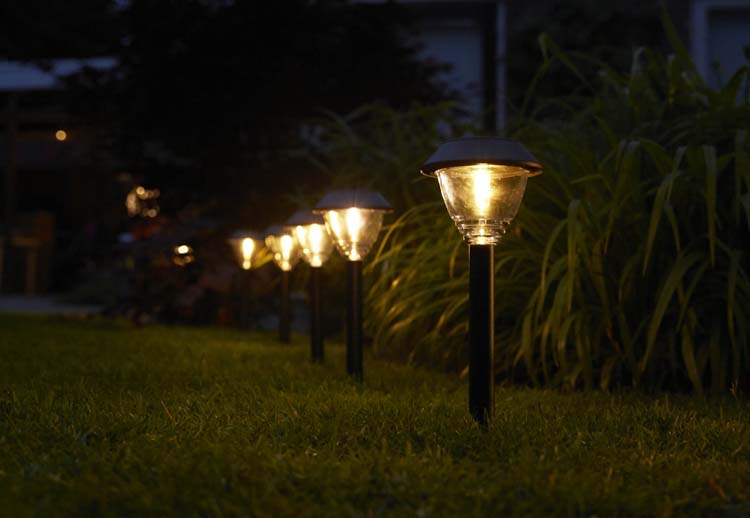 Solar tuinlamp met grondspie Garda antraciet 5 lumen