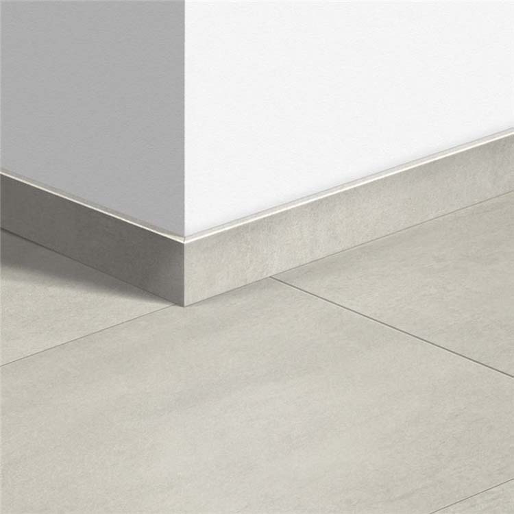 Plinthe Standard Quick-Step Béton clair 58 x 12 x 2400 mm