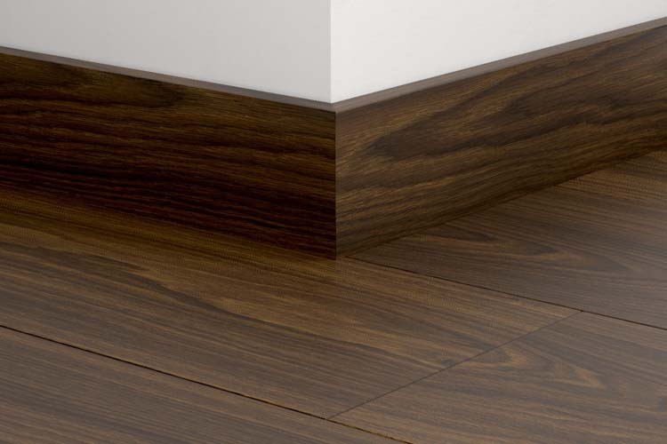 Plinthe parquet Quick-Step 14 x 77 x 2400 mm Mocha brown oak