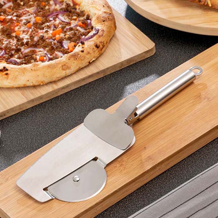 Couteau à pizza et spatule en métal et bois