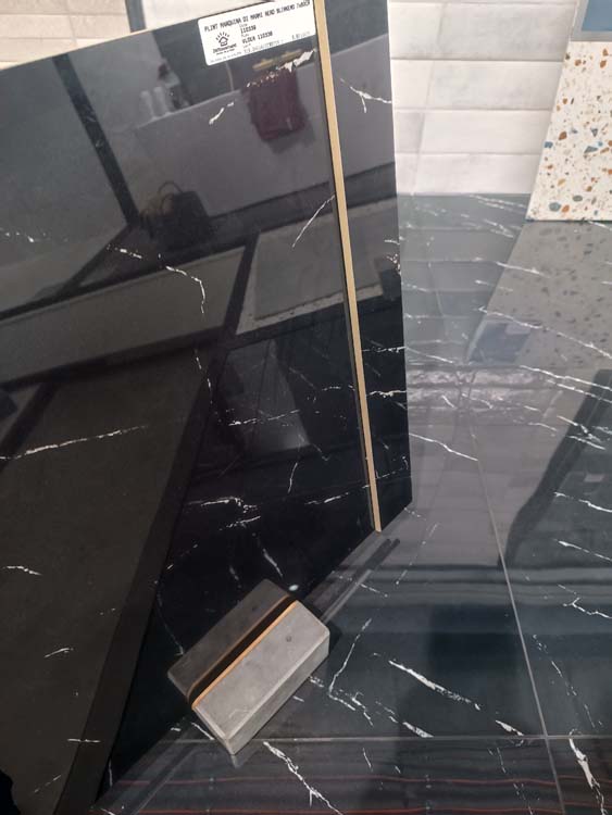 Carrelage Marquina marmi di nero brillant 60x60cm