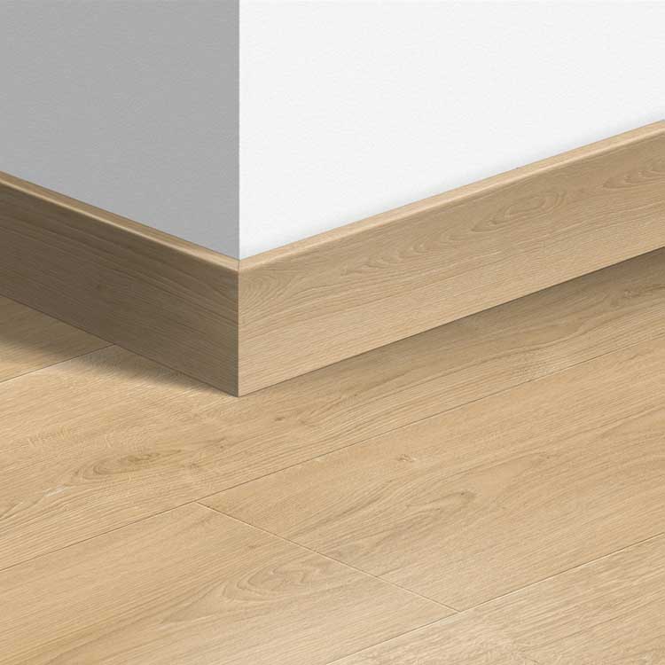 Parketplint Quick-Step 14 x 77 x 2400 mm Geborstelde eik natuur